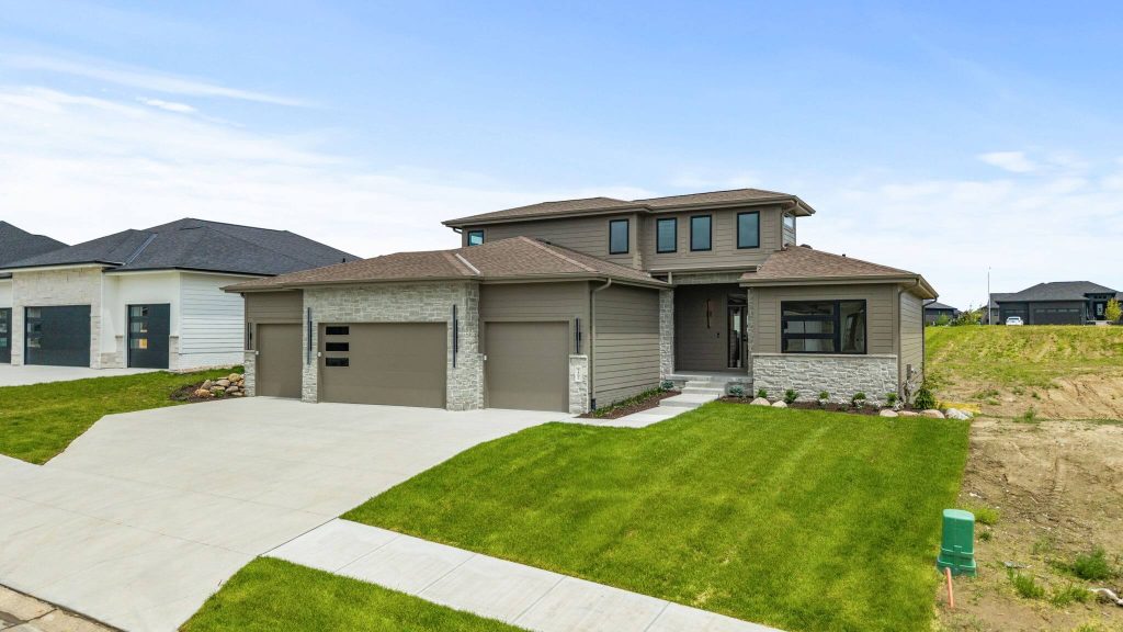 212 Modern