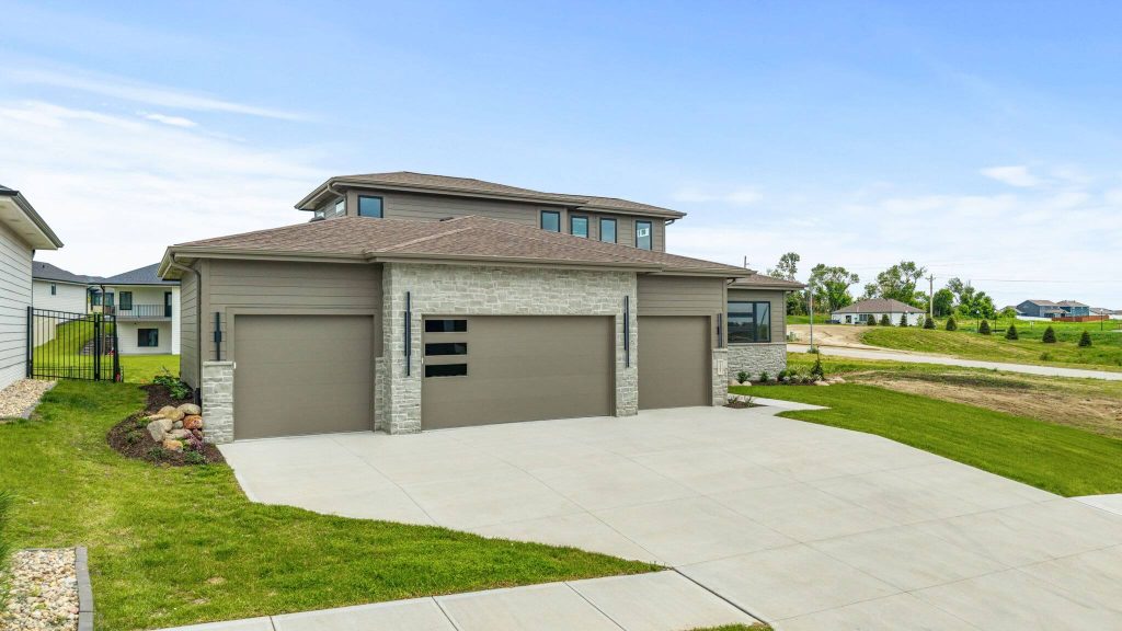 212 Modern