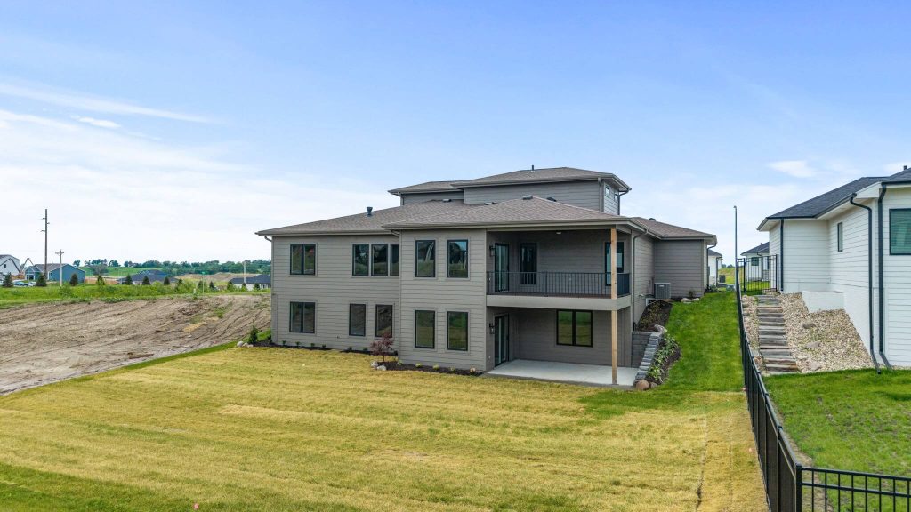 212 Modern